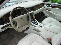 JAGUAR Daimler Super V8